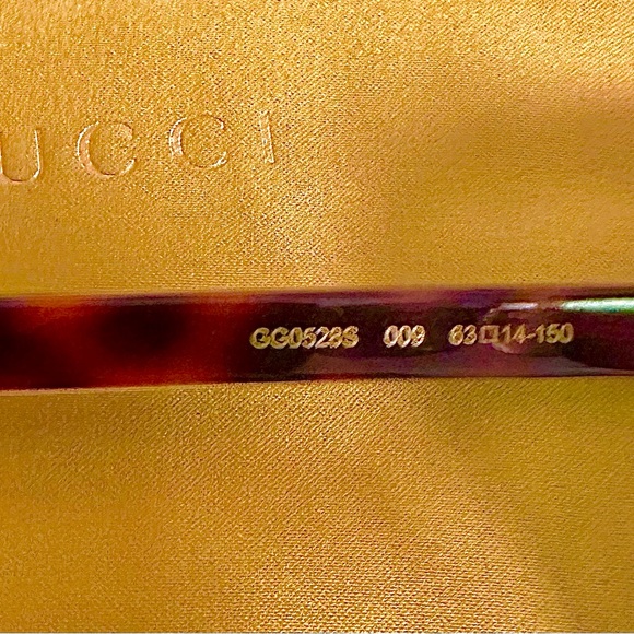 Gucci sunglasses gold colour, never used still with original certificate - Picture 3 of 6